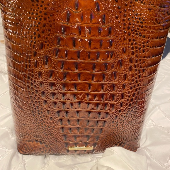 Pecan bucket purse - Picture 2 of 4